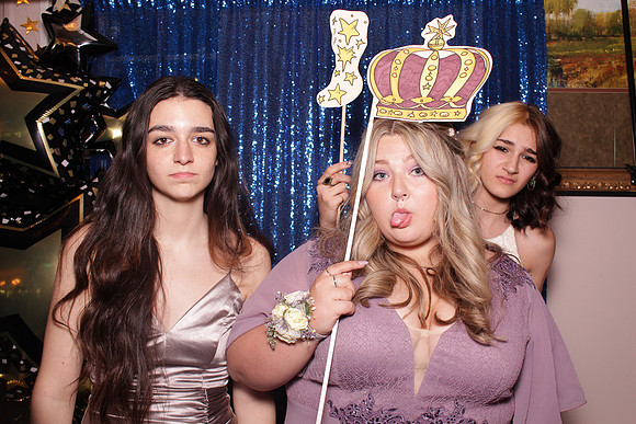 Greenville Prom 2022 Booth_0118