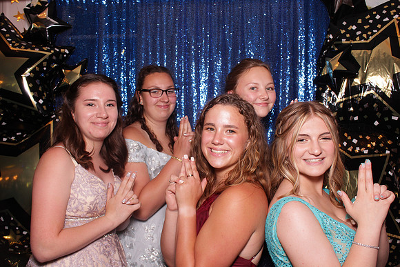 Greenville Prom 2022 Booth_0051