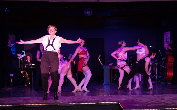 Cabarettwoofus_0007