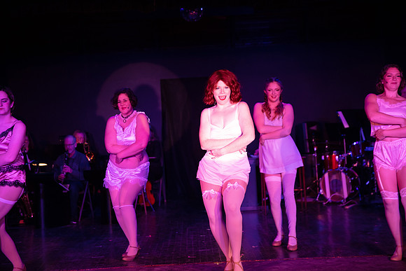 Cabarettwoofus_0102