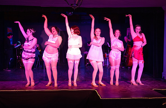 Cabarettwoofus_0097
