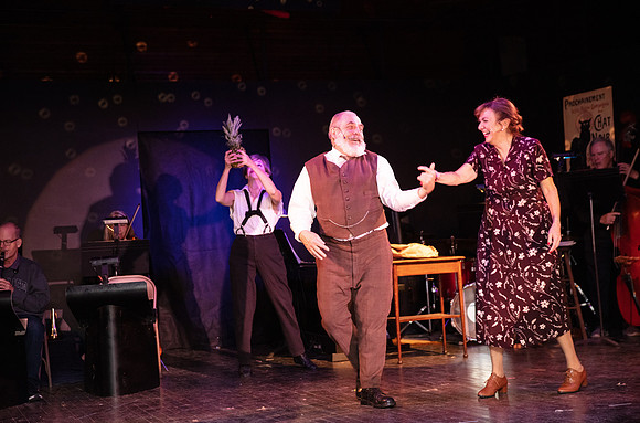 Cabarettwoofus_0224