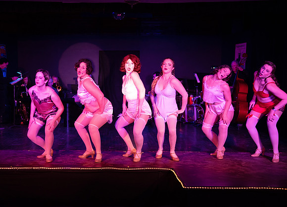 Cabarettwoofus_0094