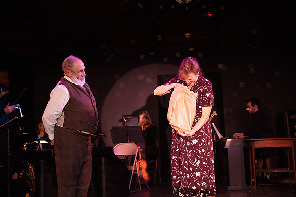 Cabarettwoofus_0216