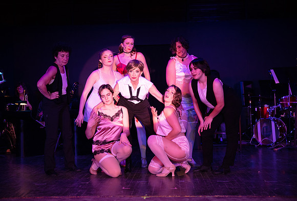 Cabarettwoofus_0016