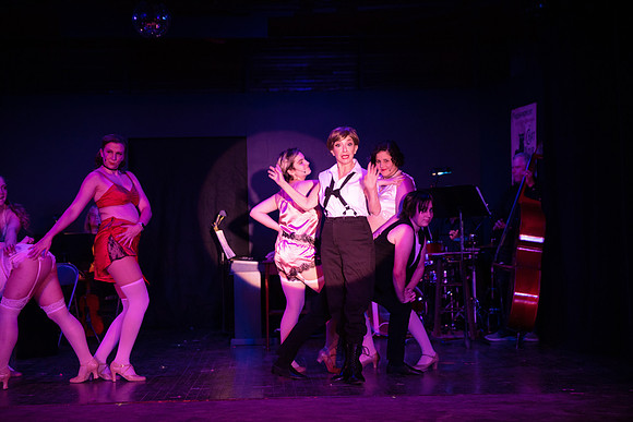 Cabarettwoofus_0008