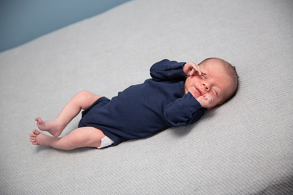 Levi Newborn_0038