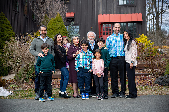 Family Portraits_0012
