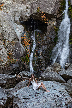 Ava Hodges Senior Portraits_0051