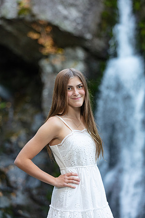 Ava Hodges Senior Portraits_0032