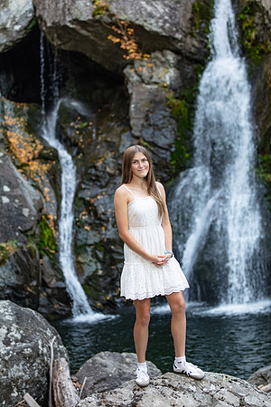 Ava Hodges Senior Portraits_0025