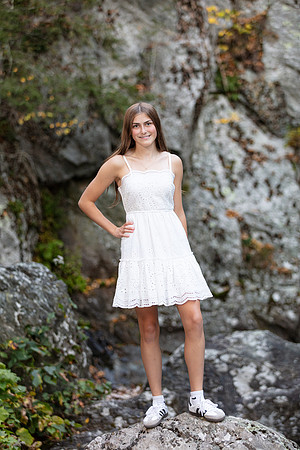 Ava Hodges Senior Portraits_0017