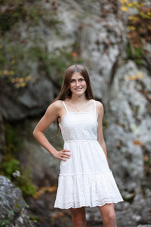 Ava Hodges Senior Portraits_0008