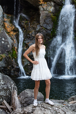 Ava Hodges Senior Portraits_0021