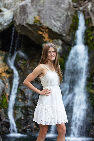 Ava Hodges Senior Portraits_0036