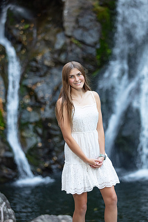 Ava Hodges Senior Portraits_0010