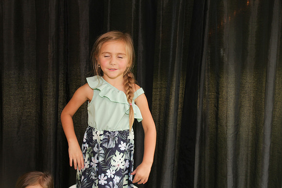 Harlee Grad Pictures_0047