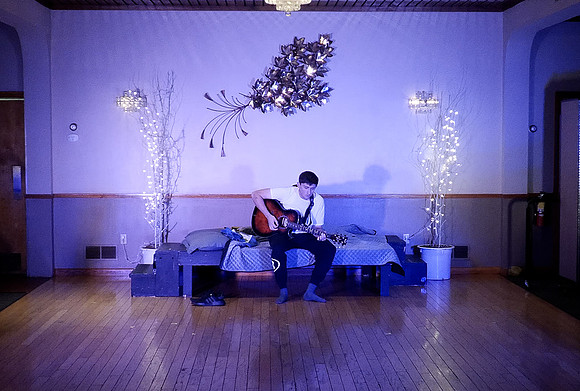 TheWeddingSingerStills_0045