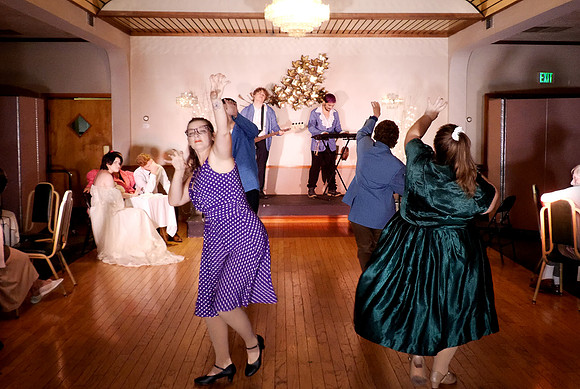 TheWeddingSingerStills_0058