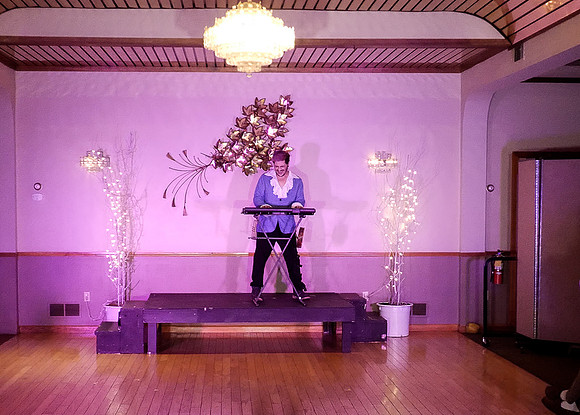 TheWeddingSingerStills_0078