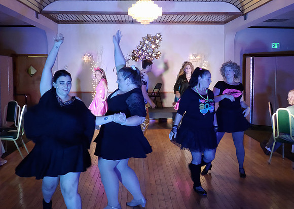 TheWeddingSingerStills_0100