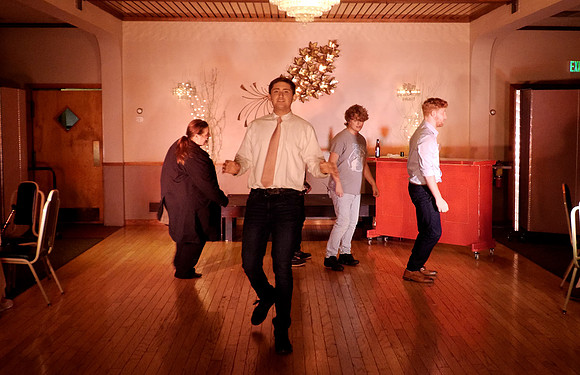 TheWeddingSingerStills_0163