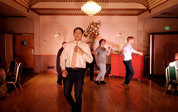 TheWeddingSingerStills_0164