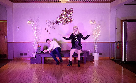 TheWeddingSingerStills_0196