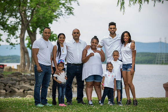 Family Portraits_0002