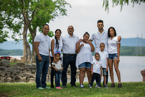 Family Portraits_0006