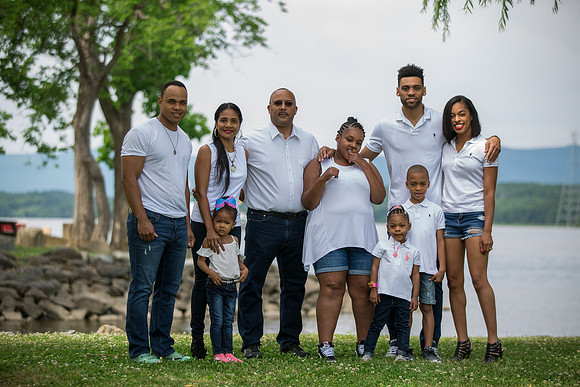 Family Portraits_0008