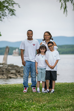 Family Portraits_0016