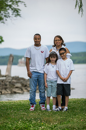 Family Portraits_0017
