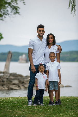 Family Portraits_0018