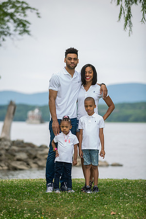 Family Portraits_0020