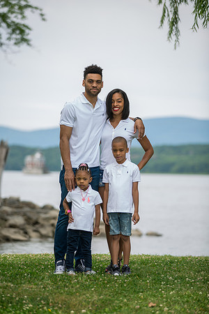 Family Portraits_0021
