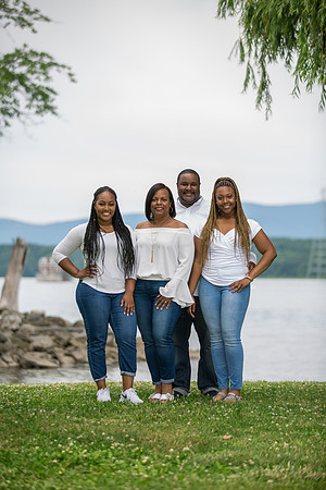 Family Portraits_0035