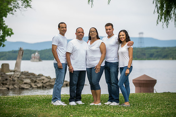 Family Portraits_0055