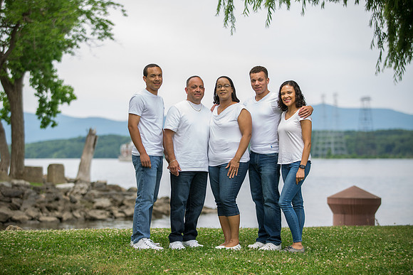 Family Portraits_0057