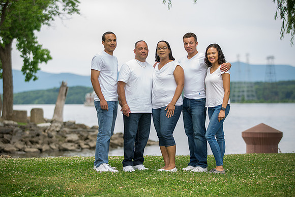 Family Portraits_0058