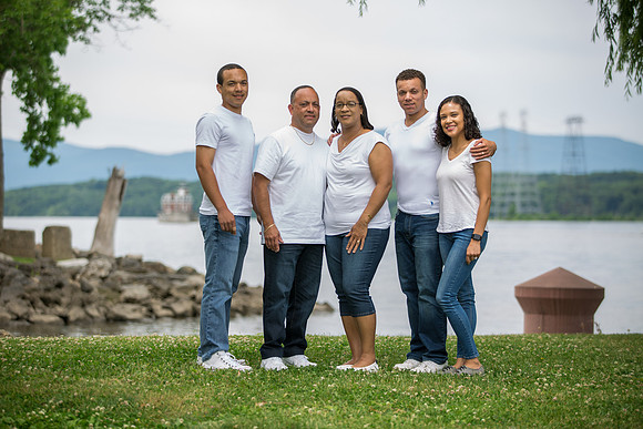 Family Portraits_0064