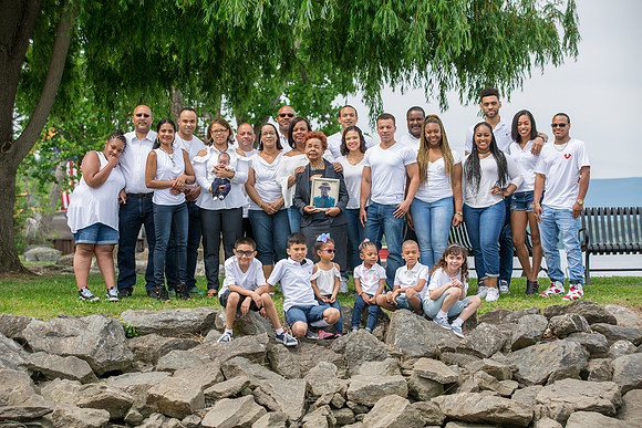Family Portraits_0068