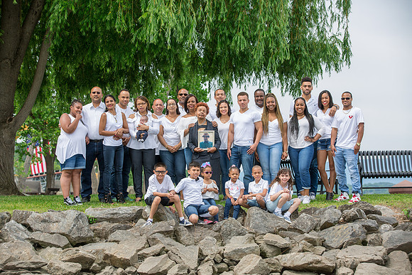 Family Portraits_0070