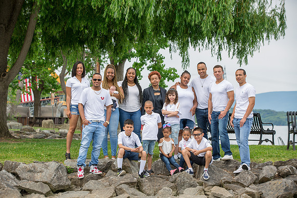 Family Portraits_0078