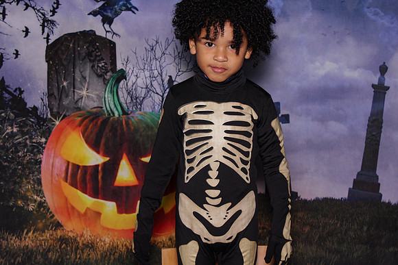 Hudson Halloween Photobooth_0012