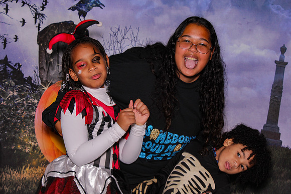 Hudson Halloween Photobooth_0015