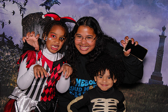 Hudson Halloween Photobooth_0016