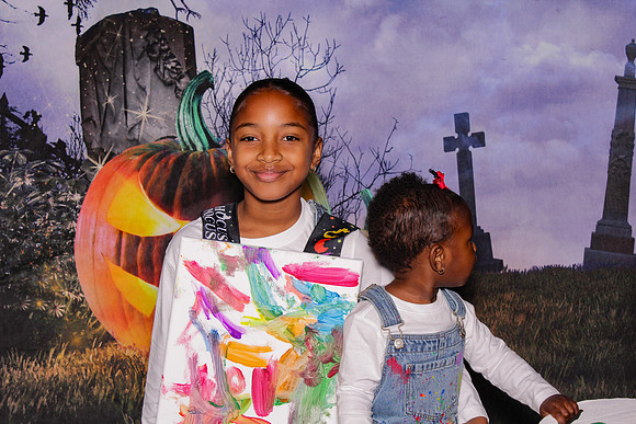 Hudson Halloween Photobooth_0031