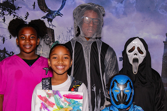 Hudson Halloween Photobooth_0032