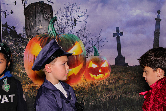 Hudson Halloween Photobooth_0102
